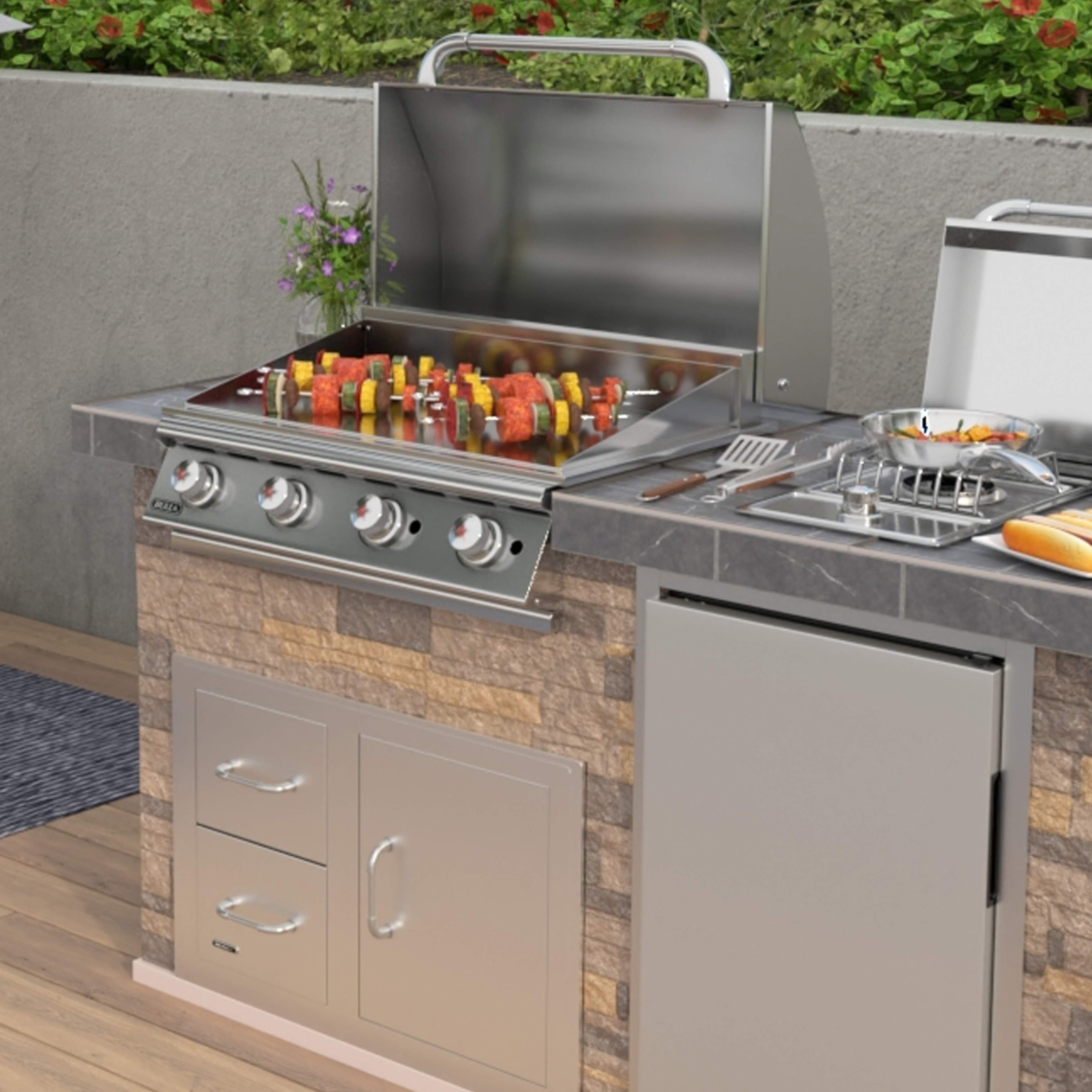 Bull BBQ 30-inch 4-burner built-in natural gas commercial-style flat-top griddle in 304 stainless steel