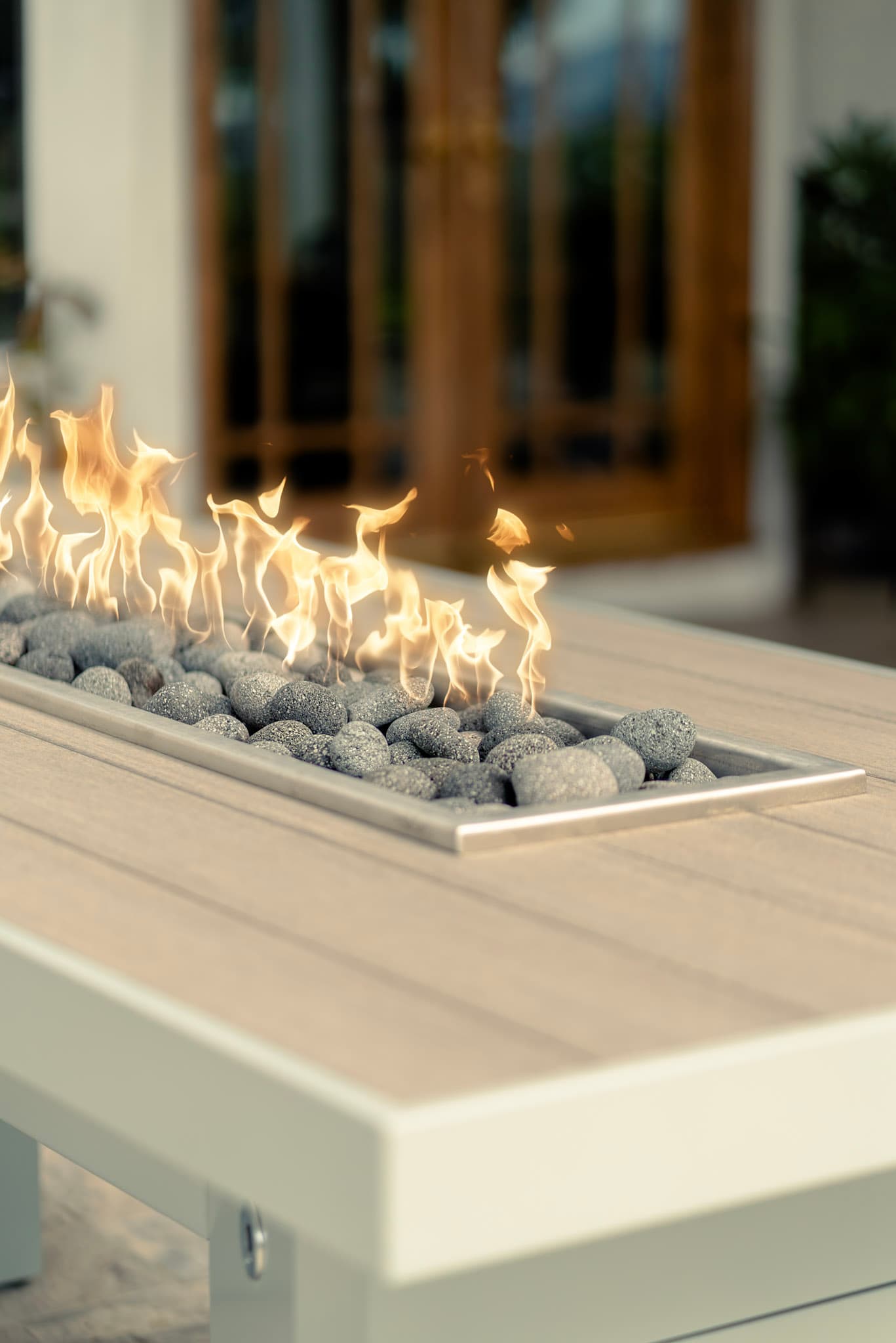 Lifestyle · TOP · Alameda · Fire · Table ·