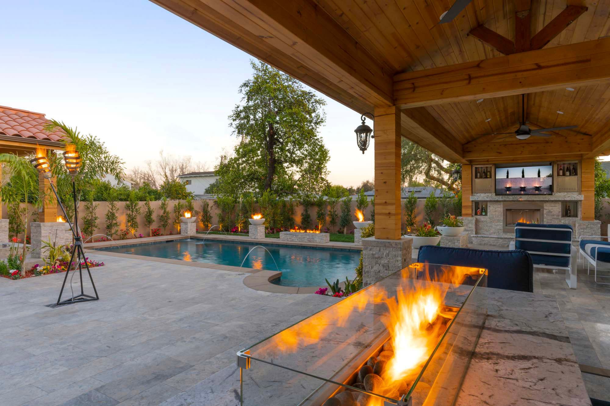 The · Outdoor · Plus · Lupes · Backyard ·