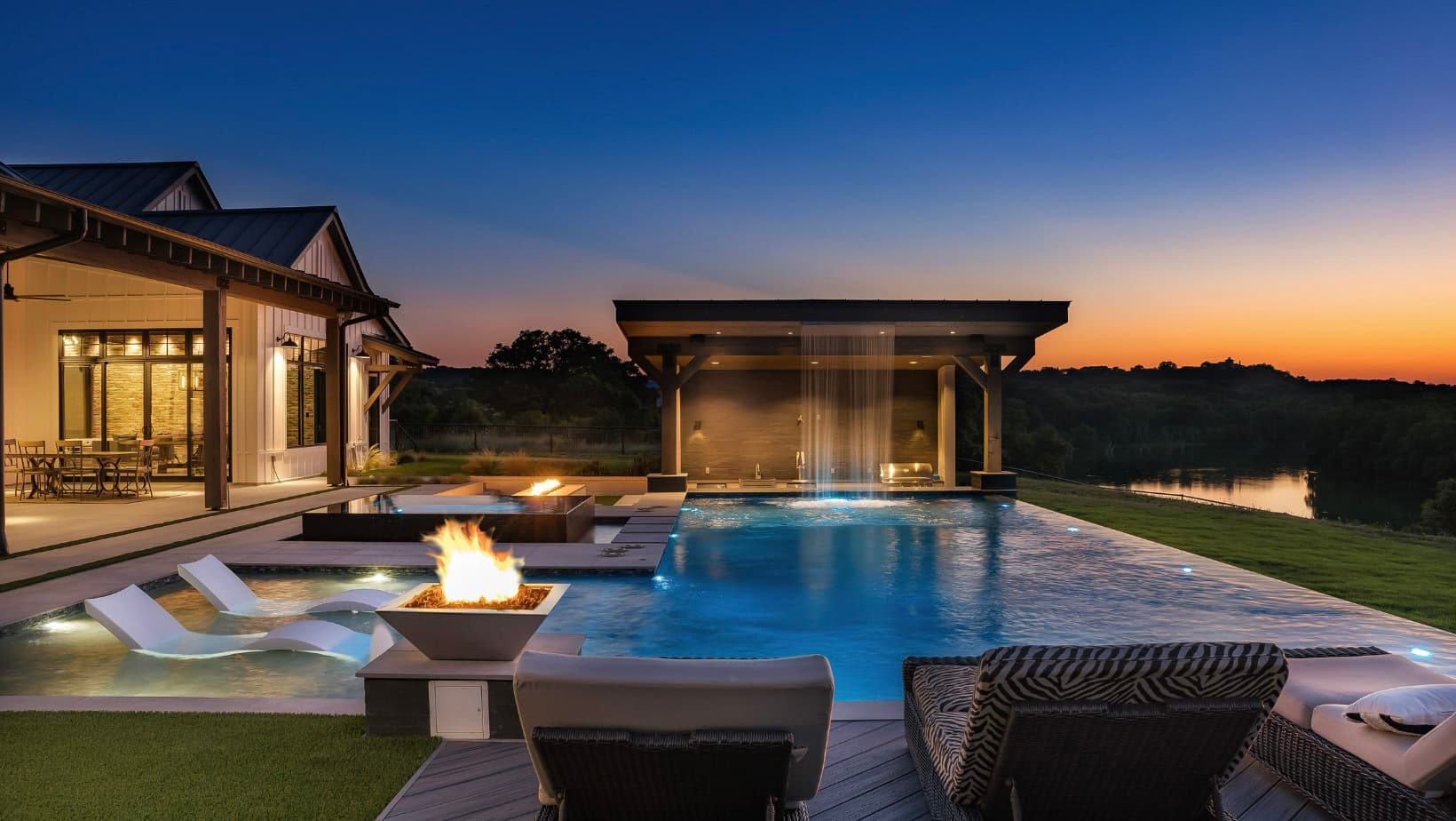 The · Outdoor · Plus · Maya · Fire · Bowl · GFRC · Vanilla ·