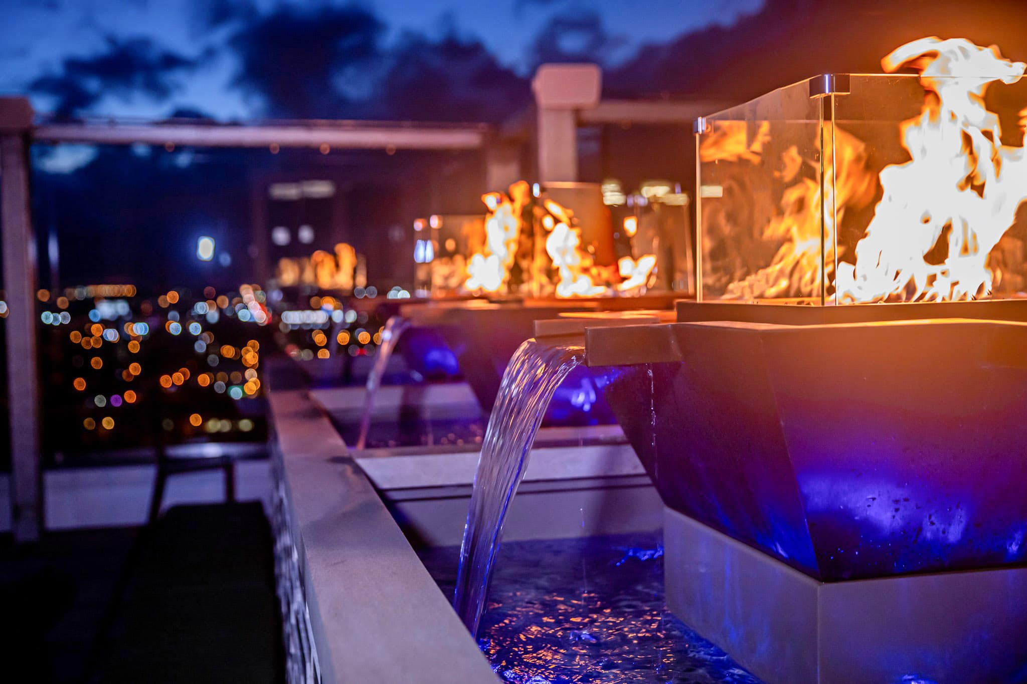 The · Outdoor · Plus · Maya · Fire · Water · 4 · Way · Bowl ·